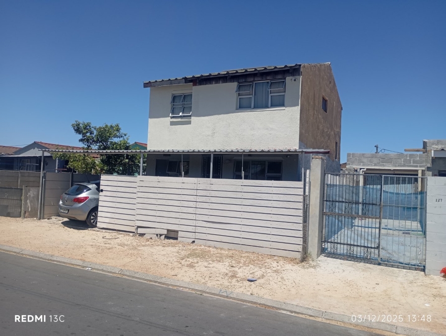 5 Bedroom Property for Sale in Belhar Western Cape